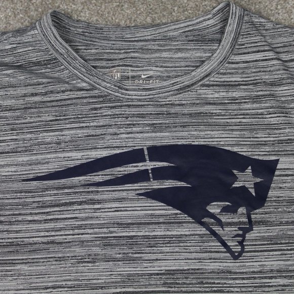 Nike NE Patriots T-Shirt Women's XL Gray On Field Dri-Fit Short Sleeve Pullover - Picture 6 of 10